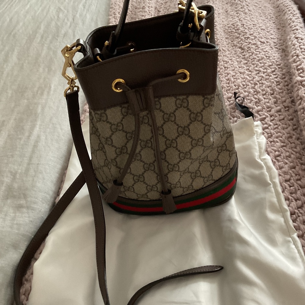 Gucci Ophidia Medium Bucket Bag